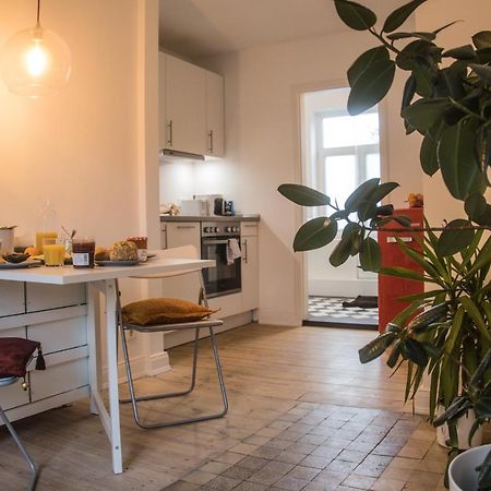 Doppelbett In Heller Wohnung Hamborg Eksteriør billede